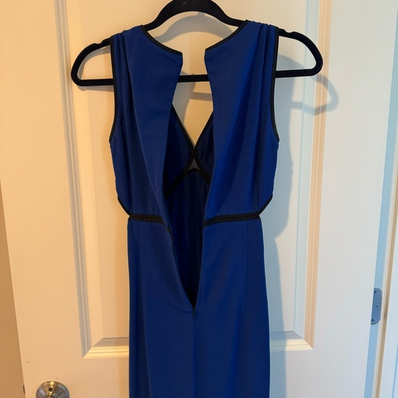 Yigal Azrouël Blue & Black Maxi Evening Gown Sleeveless with V-Neck | Size 2 - Picture 12 of 12